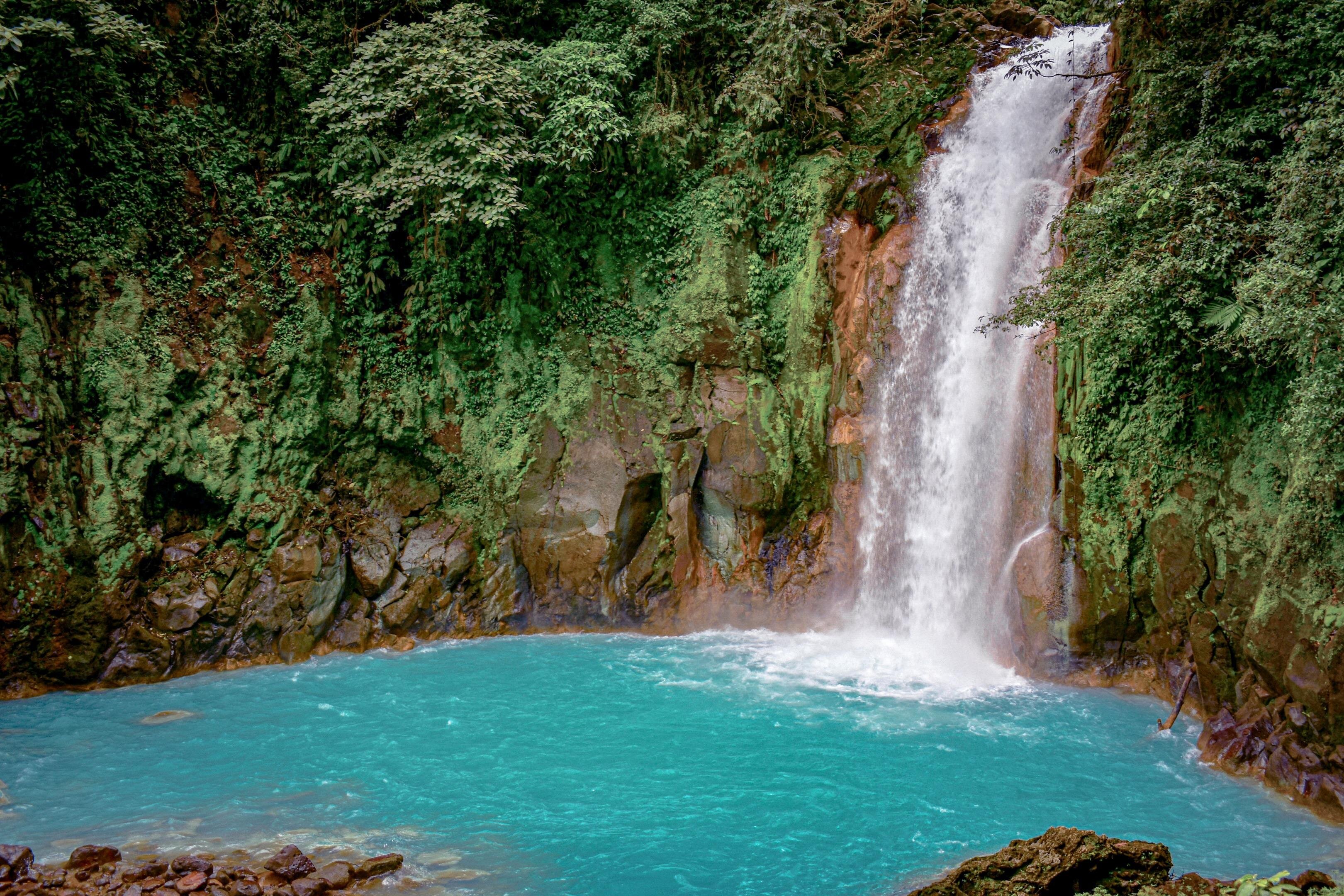 Rio Celeste Logo